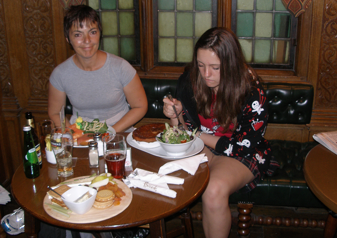 meal at harrods.jpg - OLYMPUS DIGITAL CAMERA